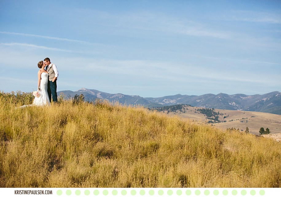 Sunsets, Mountains & Love :: Betsy & Cameron's Missoula, Montana Ranch Club Wedding - Photos by Kristine Paulsen Photography